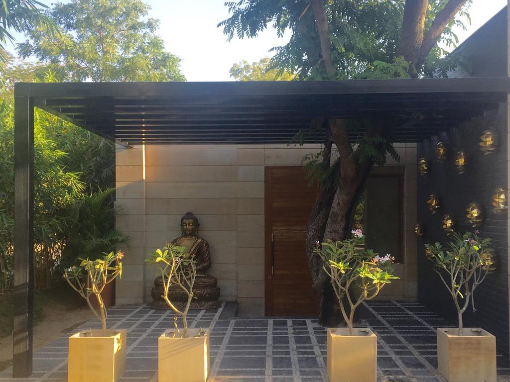 Hotel Lakend Udaipur Bagian luar foto