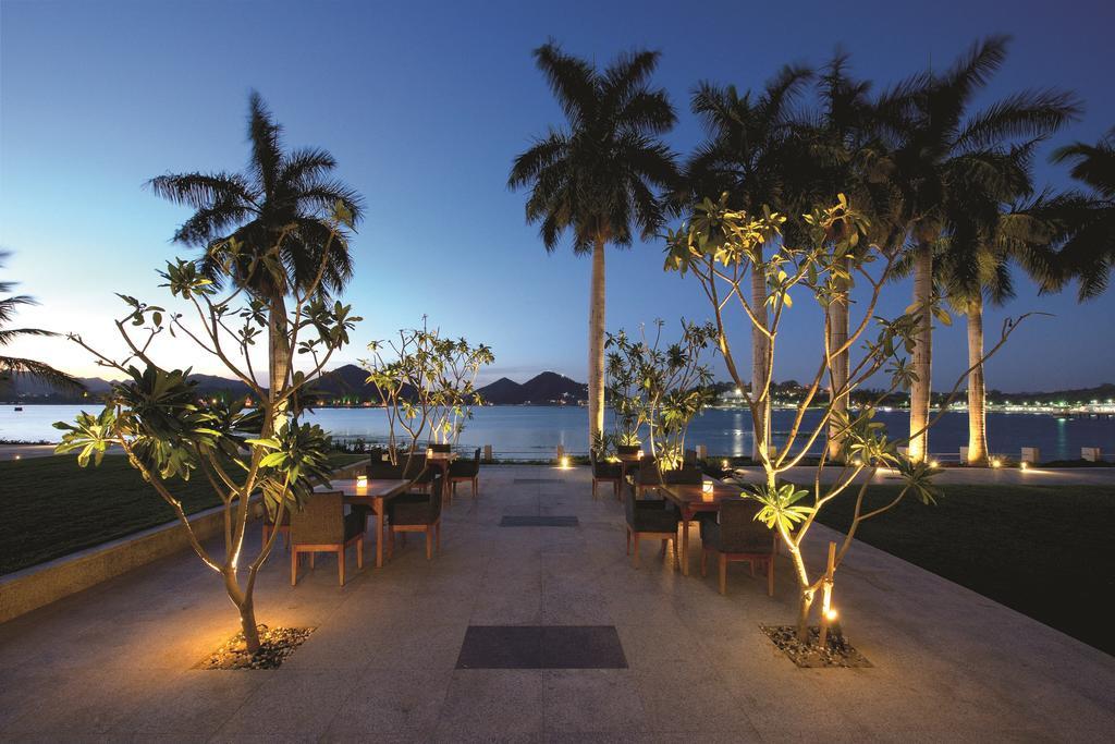 Hotel Lakend Udaipur Bagian luar foto