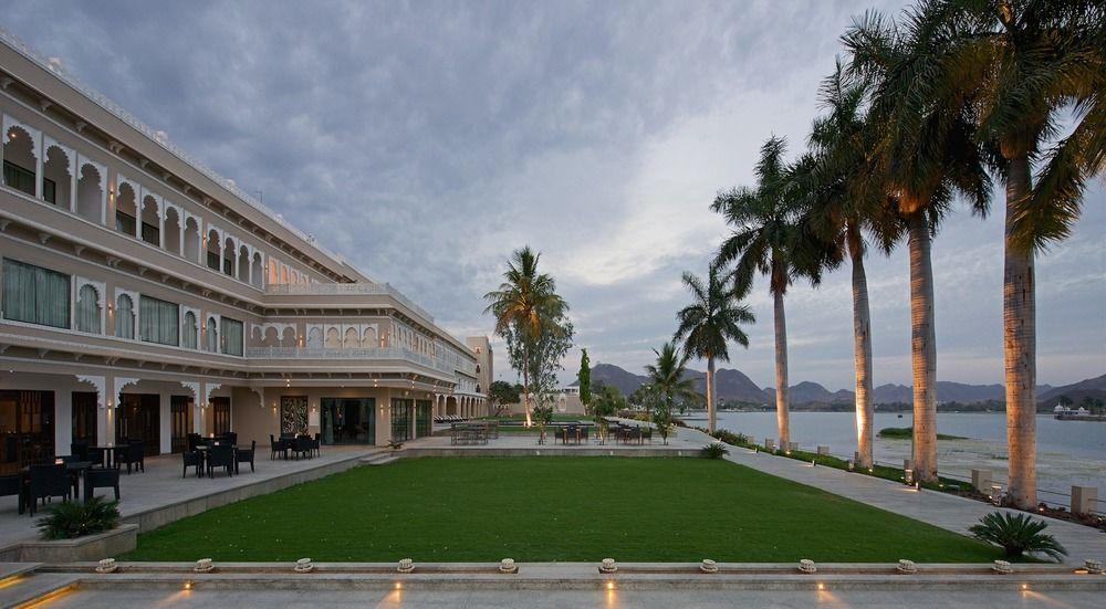 Hotel Lakend Udaipur Bagian luar foto