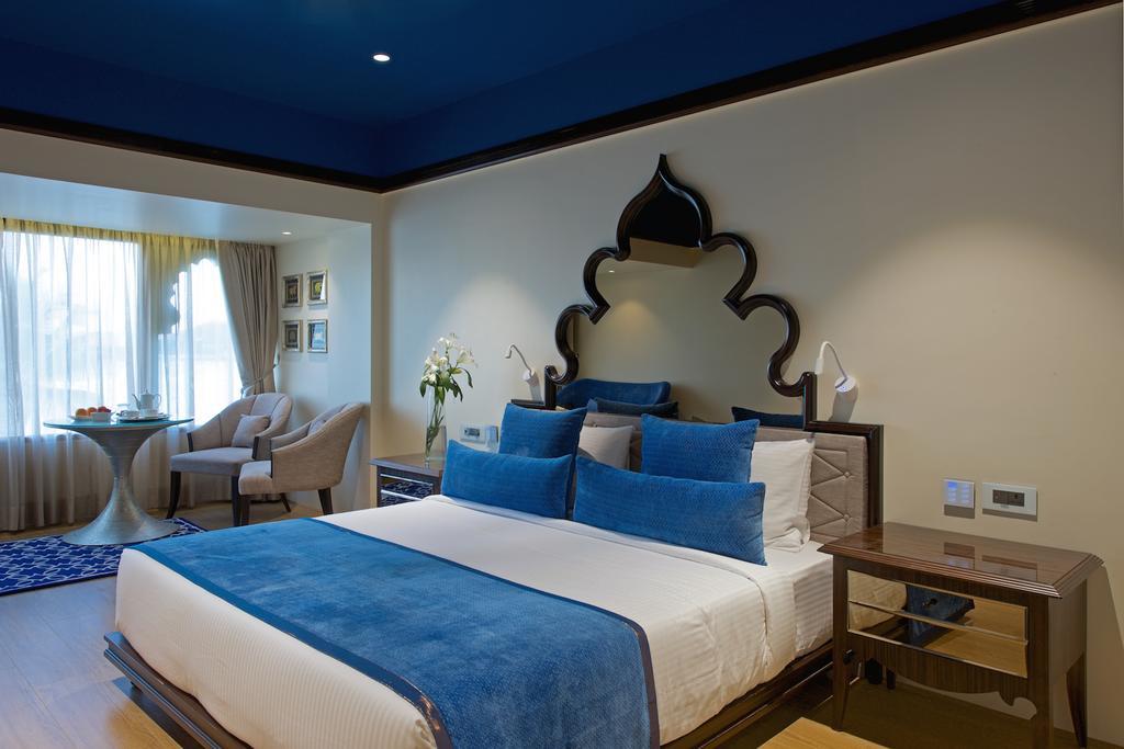Hotel Lakend Udaipur Bagian luar foto