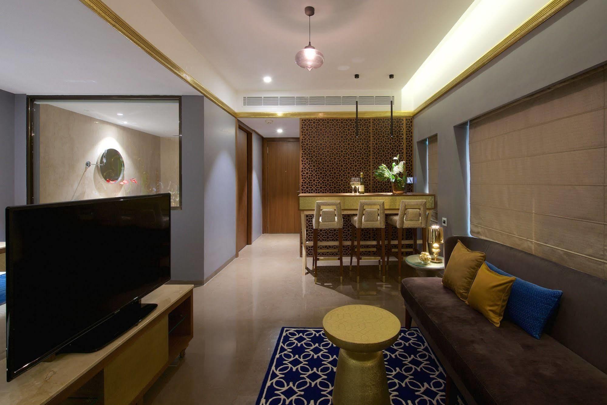 Hotel Lakend Udaipur Bagian luar foto