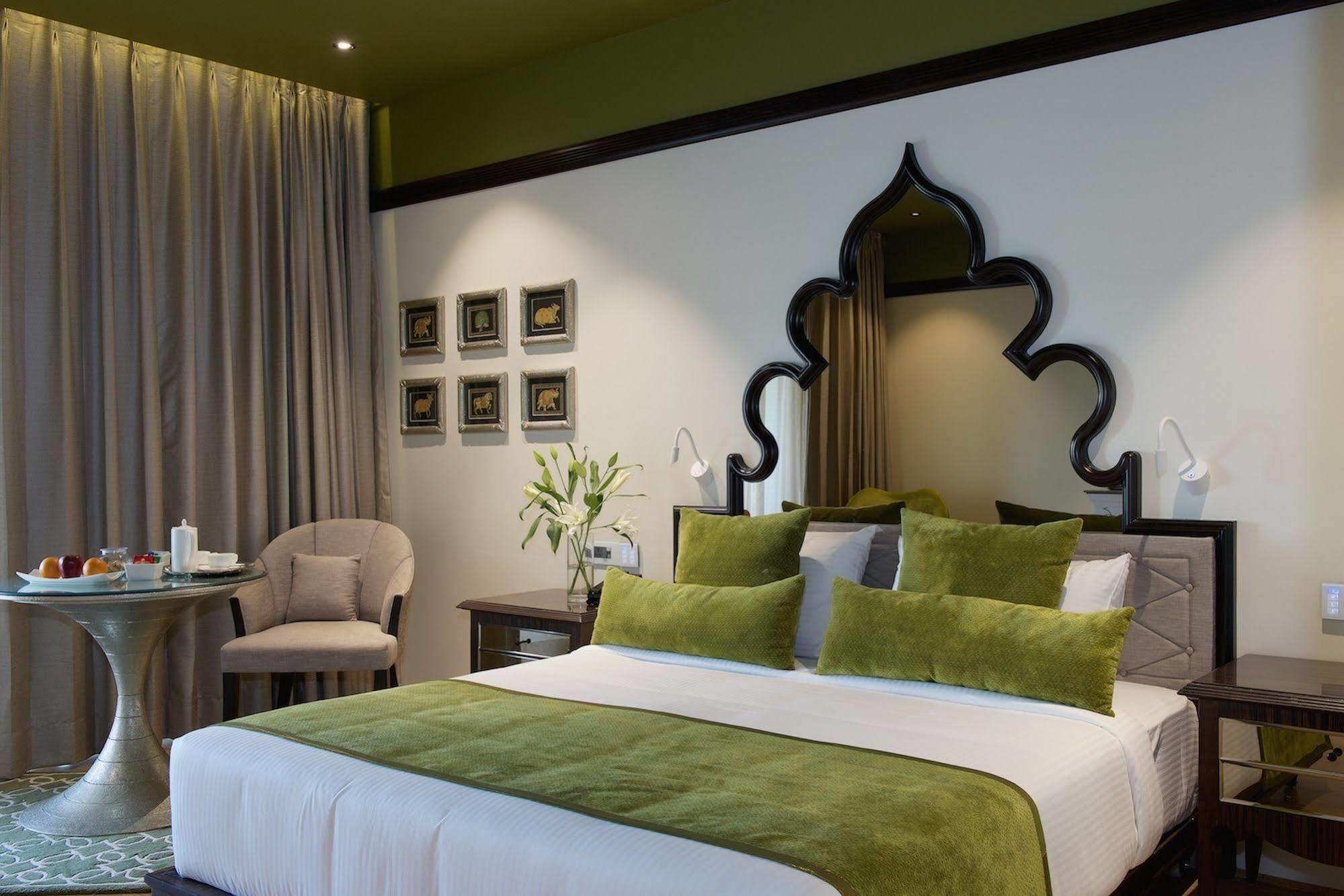 Hotel Lakend Udaipur Bagian luar foto